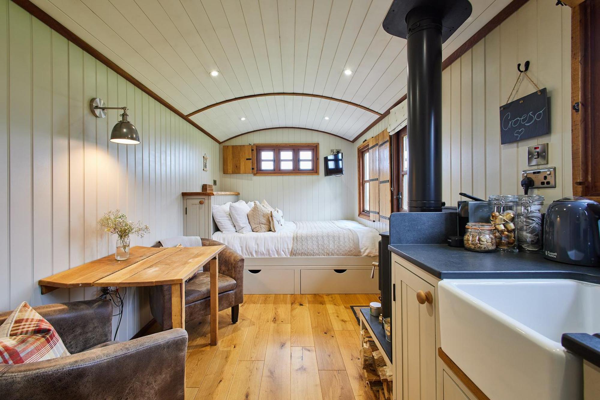 Black Mountain Bespoke Breaks Brecon Exterior foto
